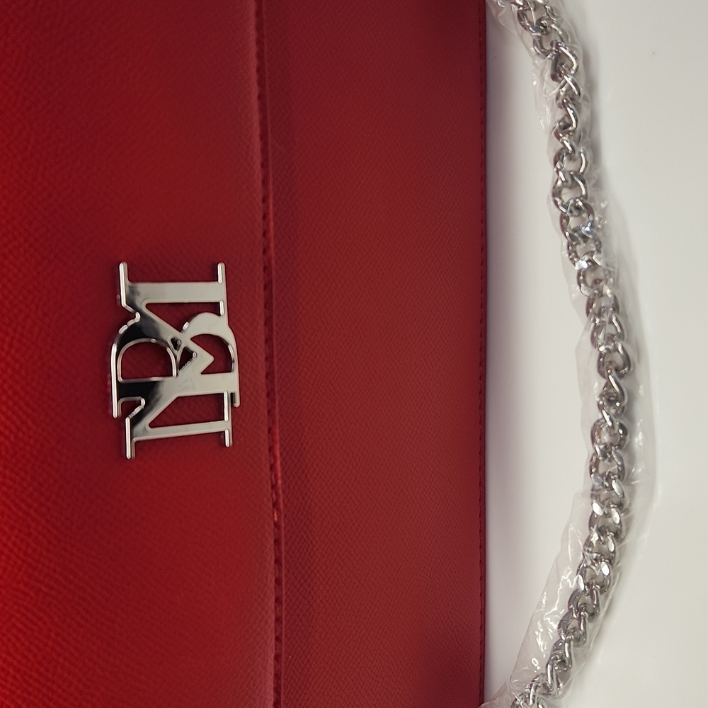 Badgley Mischka Red Shoulder Bag with Silver Chain - Picture 2 of 8